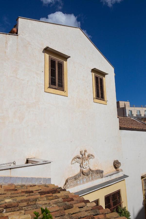 Appartamento Mansardato Nel Cuore Di Palermo - Accesso Terrazza מראה חיצוני תמונה